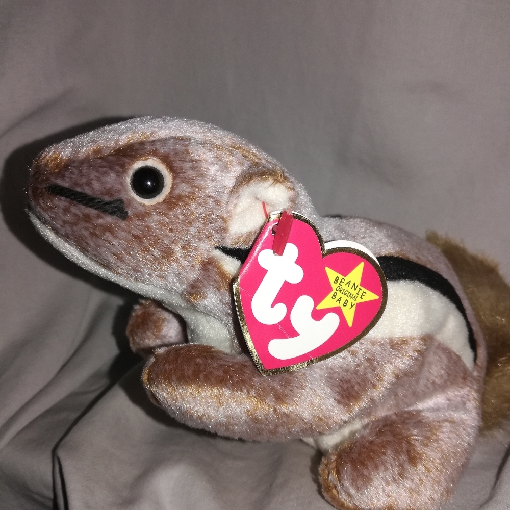 Vintage TY Beanie Baby 'Chipper' the Chipmunk